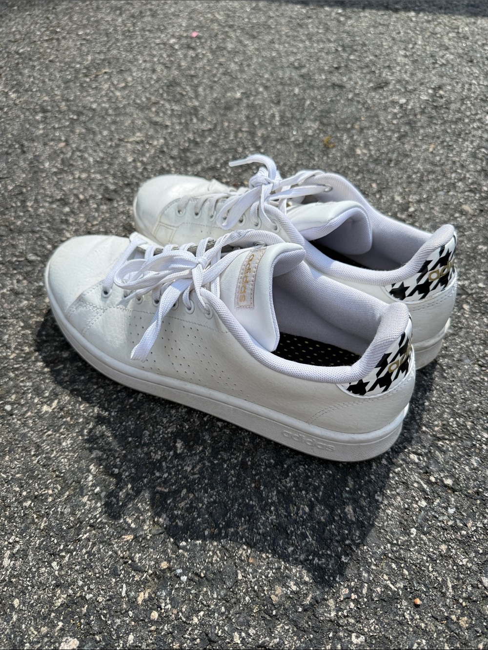 adidas White Low-Top Sneakers with Black Houndstooth Heel